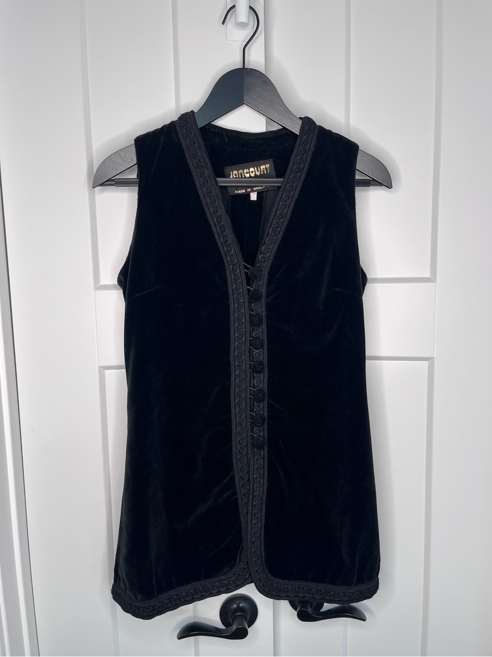 Jancourt Vintage Black Velvet Sleeveless Vest with Braided Trim Size 12